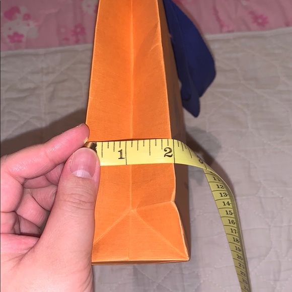 Louis Vuitton gift bag - Picture 5 of 5